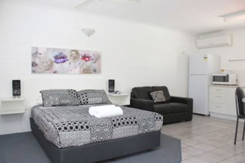 Townsville Holiday Apartments - Hotel VIC 6