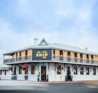 Nightcap at the Ship Inn - Hotel VIC