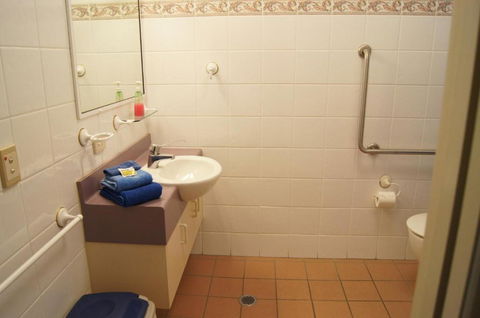 Accommodation On Denham - Hotel VIC 4