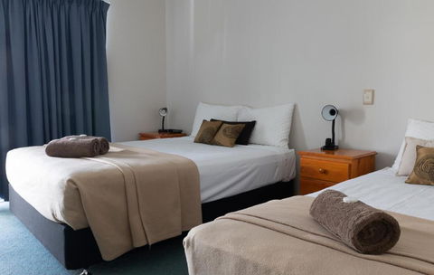 Accommodation On Denham - Hotel VIC 3