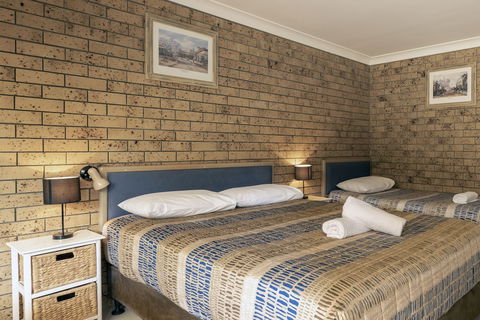 Esk Caravan Park & Motel - Hotel VIC 4