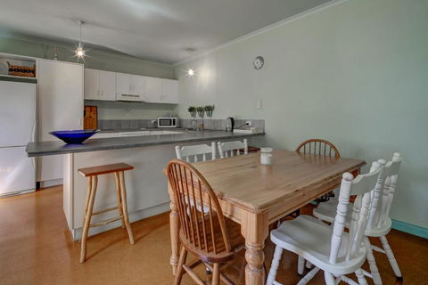 Prues Cottage Well Appointed Family Getaway - Hotel VIC 3