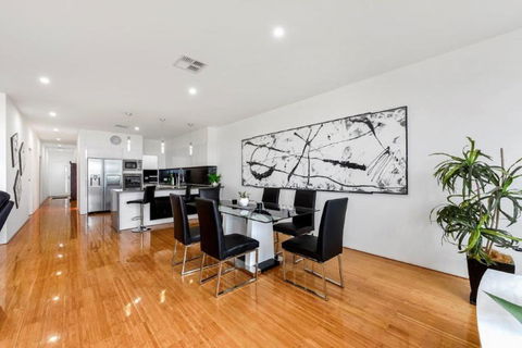 BENGALEE EXECUTIVE TOWNHOUSE MODERN & STYLISH - Hotel VIC 3