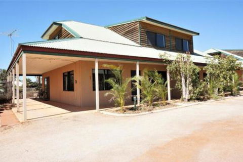 Ningaloo Breeze Villa 4 3 Bedroom Fully Self Contained Holiday Accommodation - Hotel VIC 0