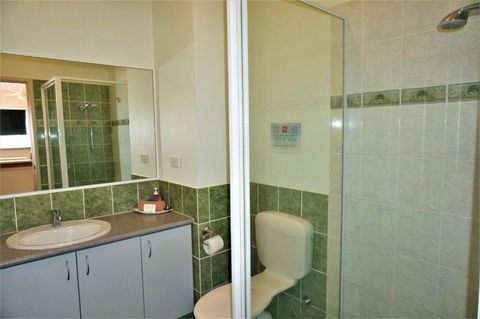 Ningaloo Breeze Villa 3 3 Bedroom Fully Self Contained Holiday Accommodation - Hotel VIC 6