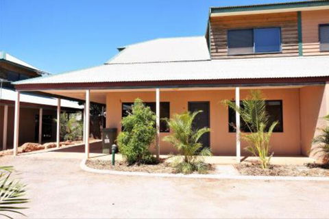 Ningaloo Breeze Villa 2 3 Bedroom Fully Self Contained Holiday Accommodation - Hotel VIC 0