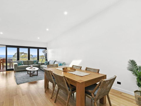 POINT BREAK NEW LISTING 2019 - Hotel VIC 1
