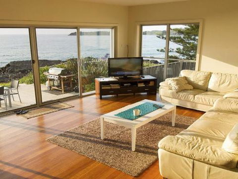 Joness Beach House Perfect Location With Views! - Hotel VIC 3