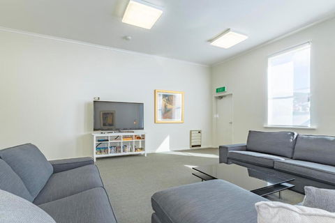 4 Bedroom House Hobart CBD Free Parking - Hotel VIC 4