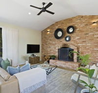 Embracing Evandale - Hotel VIC