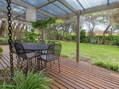MOONAH SANDS RYE..... - Hotel VIC 6