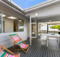 Surfs up Peregian Beach - Hotel VIC