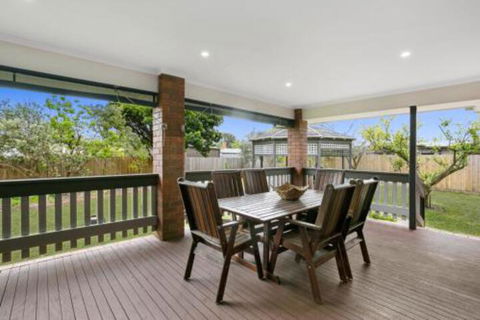 Family Getaway Walk To Bay Beach - Hotel VIC 2