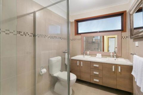 Family Getaway Walk To Bay Beach - Hotel VIC 7