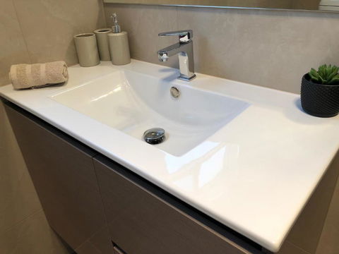 Port Lincoln Holiday Houses - Hotel VIC 4