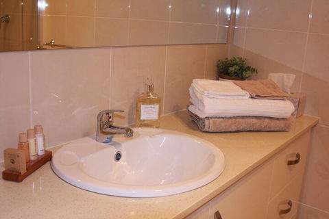 C And C Tanunda - Hotel VIC 7