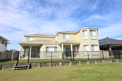 Riverview 2 - Hotel VIC 1