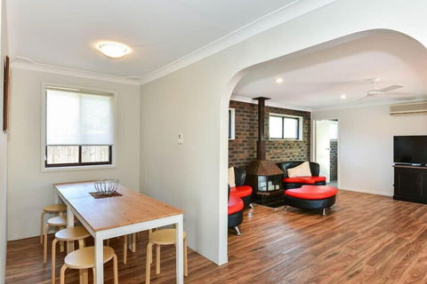 The Noraville House Large Family Home - Hotel VIC 2