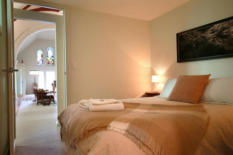 A Tassie Church - Hotel VIC 6