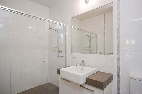 Exclusive Anglesea River Beach Apartment - Hotel VIC 2