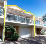 3 Frangipani 30 Leonard Avenue great townhouse with air con - Hotel VIC