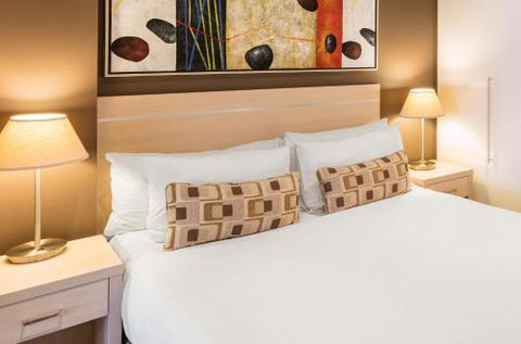 Apartments At 16 Holdfast - Hotel VIC 1