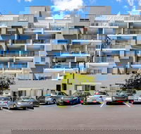 The Shoal Apartments Unit 410 / 4 8 Bullecourt Street - Hotel VIC