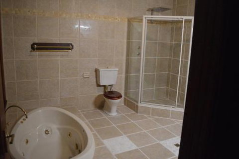 Gargoyle Lodge - Hotel VIC 6