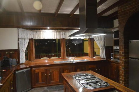 Gargoyle Lodge - Hotel VIC 2