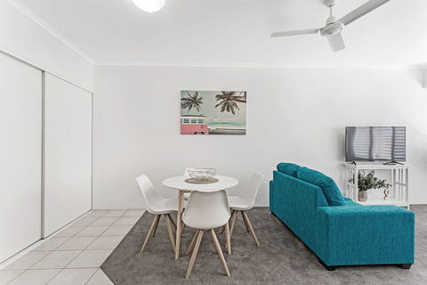 Zenith Unit 7 / 10 Messines Street - Hotel VIC 5
