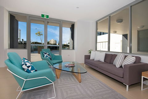 Allure Hotel & Apartments - Hotel VIC 4