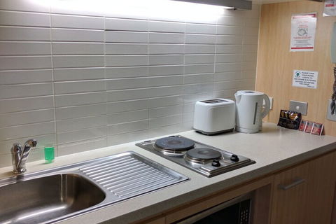 RMIT Village House - Hotel VIC 2