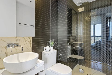 LAURENT Views Of MCG & Yarra River + Fed Square - Hotel VIC 5