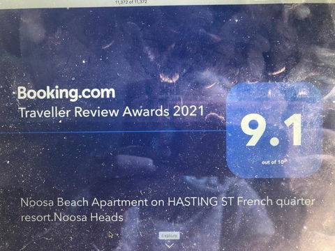 Noosa Beach Apartment On HASTING St. French Quarter Resort.Noosa Heads - Hotel VIC 1