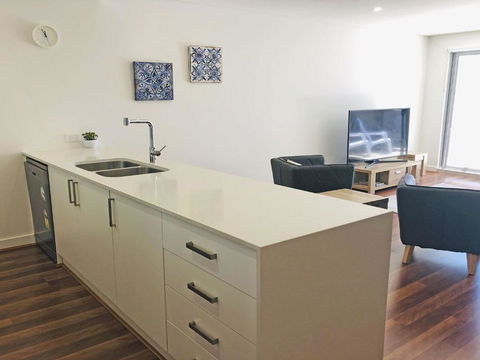 Avra Seabreeze 503 / 4 8 Bullecourt Street - Hotel VIC 6