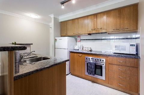 A Comfy 2BR Home Top Location FREE Parking - Hotel VIC 6