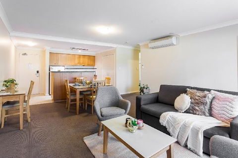 A Comfy 2BR Home Top Location FREE Parking - Hotel VIC 3
