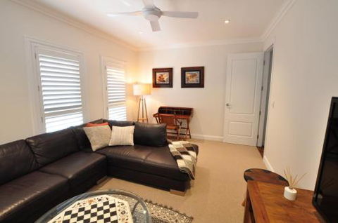 A Home Like Few Others - Hotel VIC 5