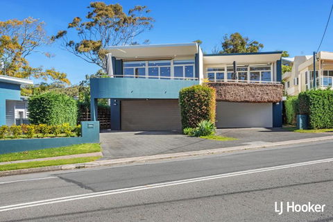 Amazing Sunrises From Your Balcony - Hotel VIC 2