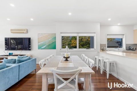 Amazing Sunrises From Your Balcony - Hotel VIC 5