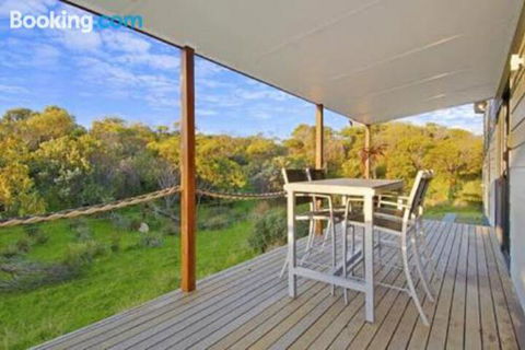 A One One Two At Island Beach - Hotel VIC 4