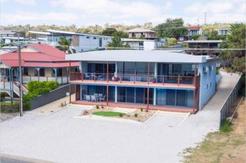 Almonta Apartments On The Water Front - Hotel VIC 0