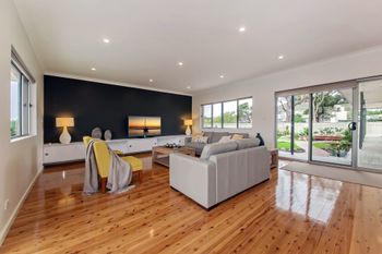 Government Road 13 - Hotel VIC 0