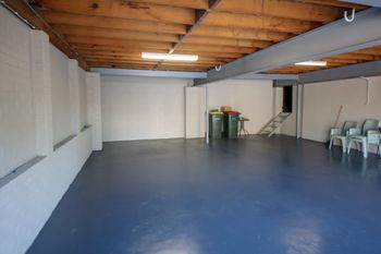 Government Road 13 - Hotel VIC 2