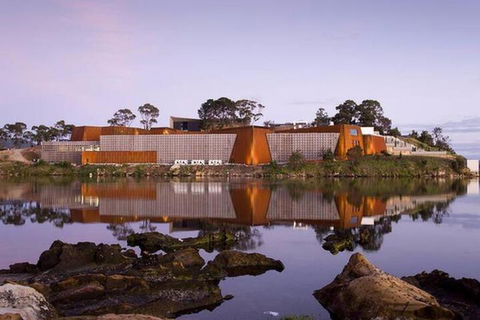 Essentially Hobart - Hotel VIC 3