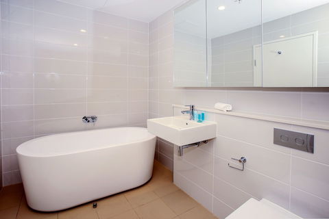 Gadigal Groove - Hotel VIC 3