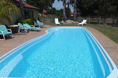 Lakes Entrance Country Cottages - Hotel VIC 3