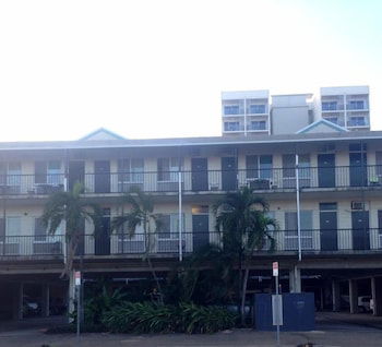 Adventurers Resort - Hostel - Hotel VIC 0