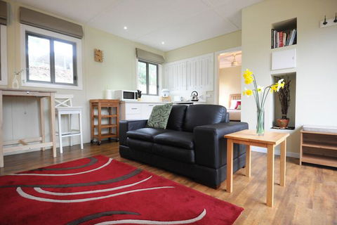 Gisborne Peak Winery Cottages - Hotel VIC 7