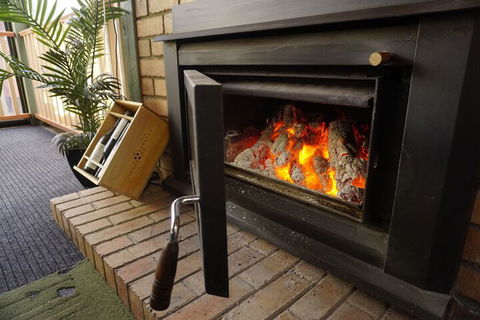 Gisborne Peak Winery Cottages - Hotel VIC 3